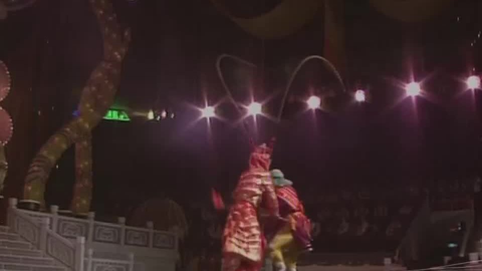 京剧《收大鹏》亮相场面(表演:张幼麟,1985 年资料)