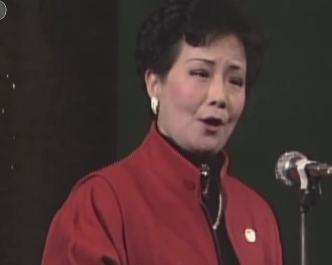 张曼玲演唱京剧《锁麟囊》选段(1988年资料)