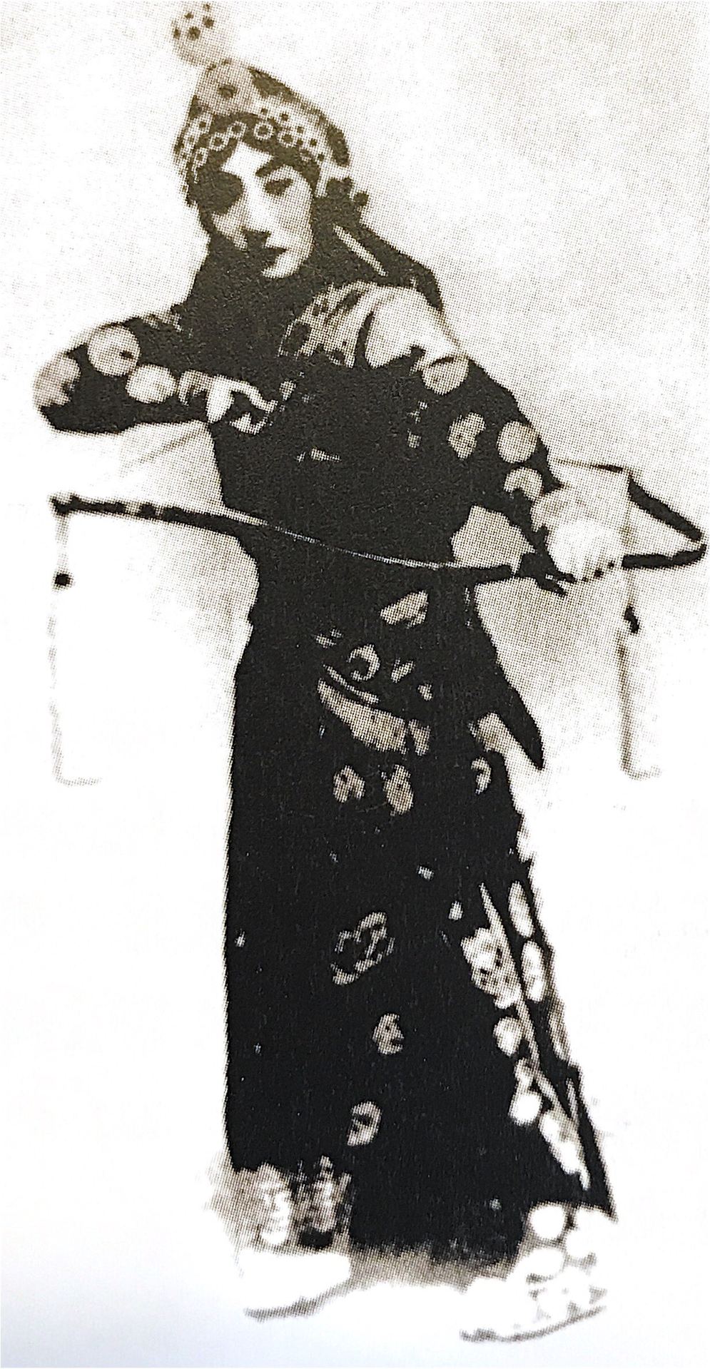 京剧《十三妹》,王瑶卿饰何玉凤(中国戏曲学院戏曲教育数字博物馆载)