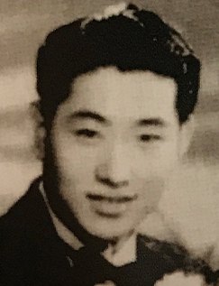 荀令香青年时期便装肖像(中国戏曲学院戏曲教育数字博物馆藏照)